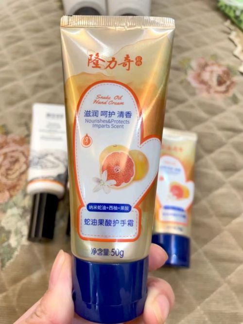实惠？力荐五款公认佳品小白买前必看OG视讯国货护手霜哪个牌子好用又(图4)