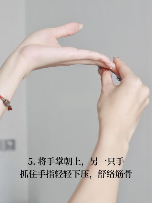 榜推荐排行榜十款公认好用的护手霜OG网站2025年）护手霜排行(图2)