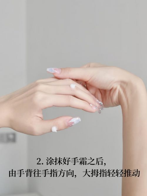 榜推荐排行榜十款公认好用的护手霜OG网站2025年）护手霜排行(图3)